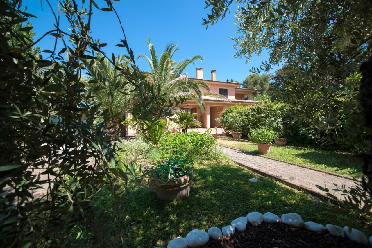 Villa Alida Casa Vacanze Foligno Exterior foto