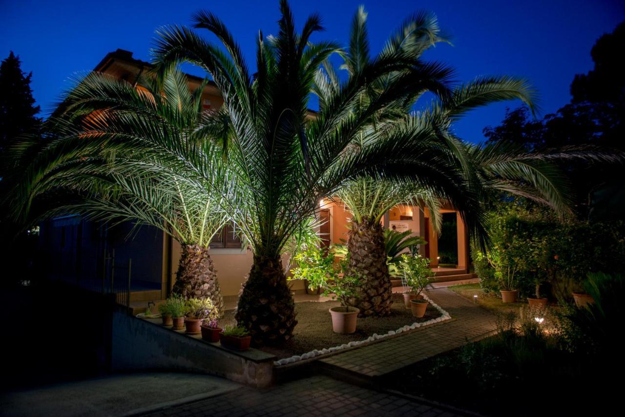 Villa Alida Casa Vacanze Foligno Exterior foto